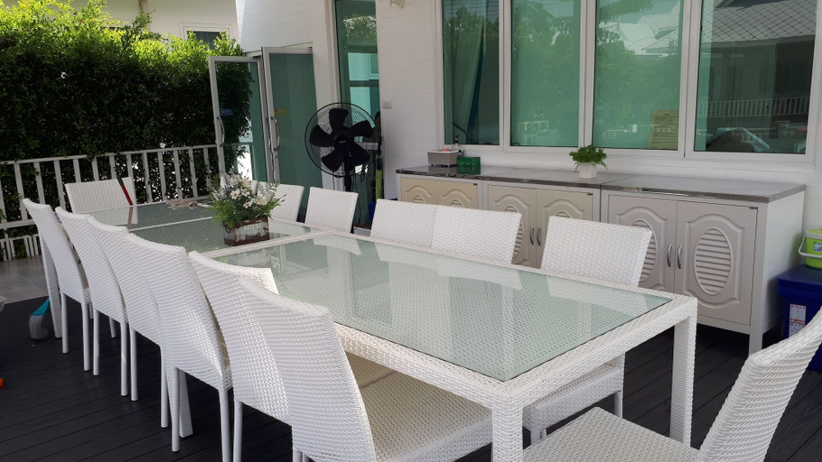Food & Drinks, Wan Arun Houses, Hua Hin