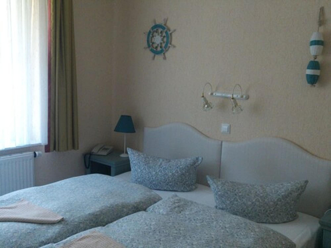 Bedroom 4, Landhotel Ostseetraum & Fewo, Rostock