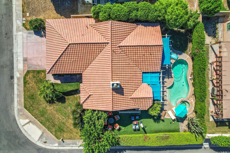 Exterior & Views 2, Golfers paradise Pool Spa Epic Game room, Riverside