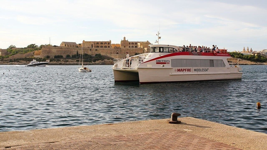 Others 5, Deluxe Apartment With Valletta and Harbour Views