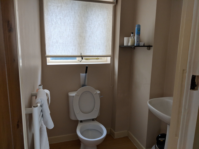 Bathroom 3, Weirholme Annex, Devon