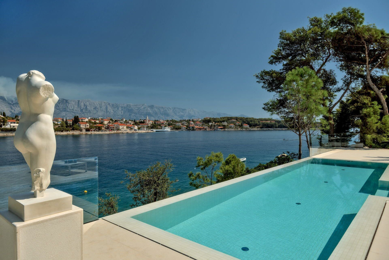 Sport & Beauty 5, Beachfront Villa Seven Sins with Pool, Selca