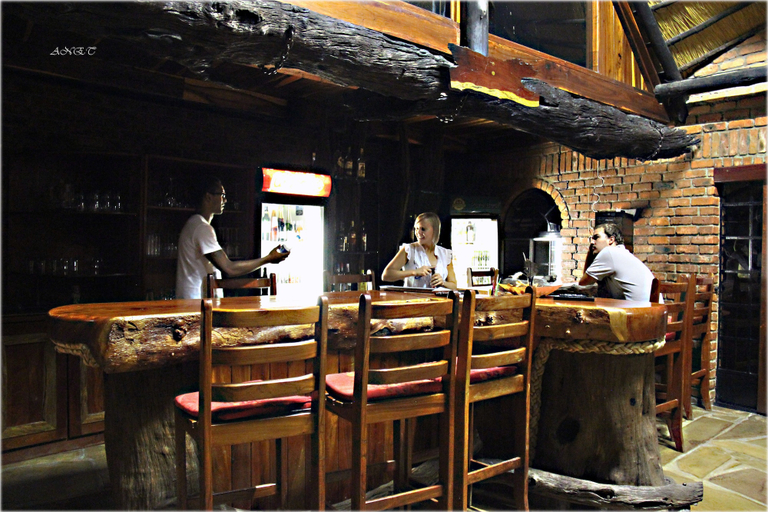 Food & Drinks 4, Fiume Lodge CC, P O Box 20757, Windhoek, Grootfontein