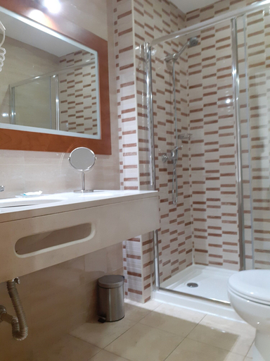 Bathroom 4, Hotel Square, Sertã