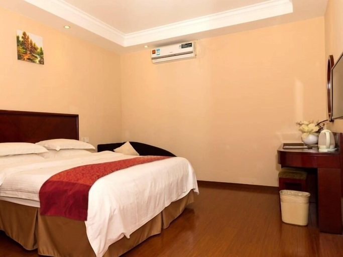 Bedroom 2, Greentree Inn Suzhou Shengze Business Hotel, Suzhou