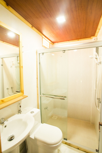 Bathroom 4, Old Town Inn, Kaafu Atoll
