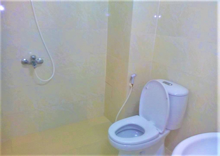Bathroom 4, Cuc Phuong Hotel, Di An