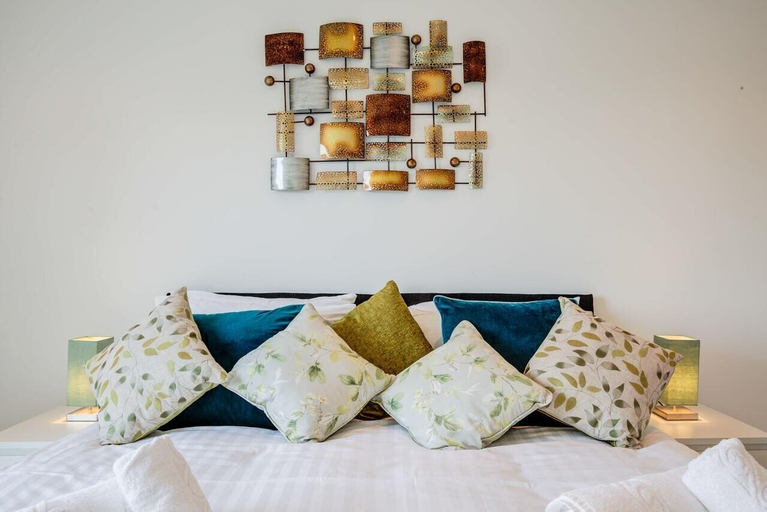 Bedroom 2, Malthouse Apartments Kew, London