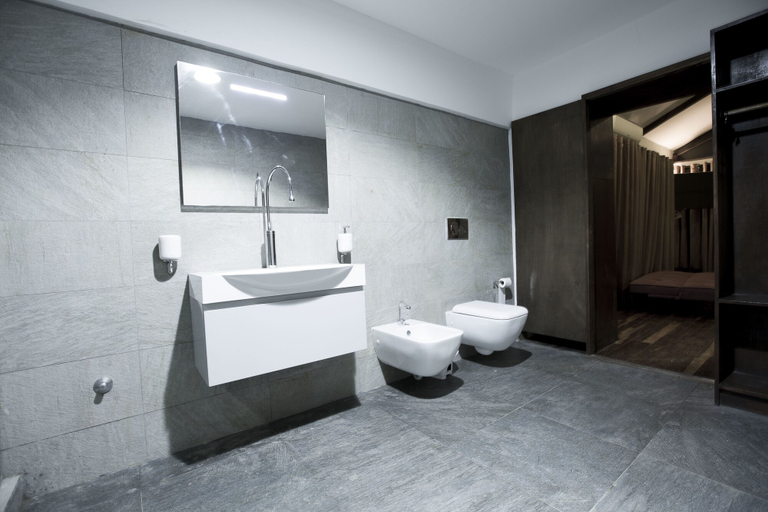 Bathroom 4, The Palms at Prampram, Dangbe East