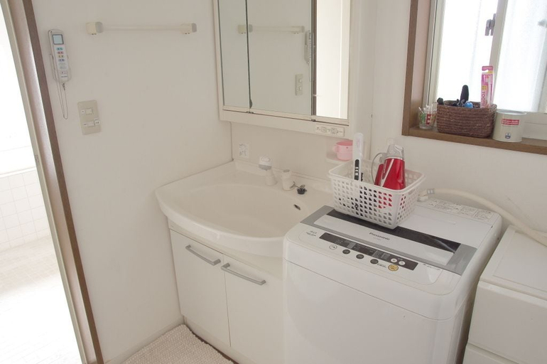 Bathroom 4, Guest House Lohas Home, Akashi