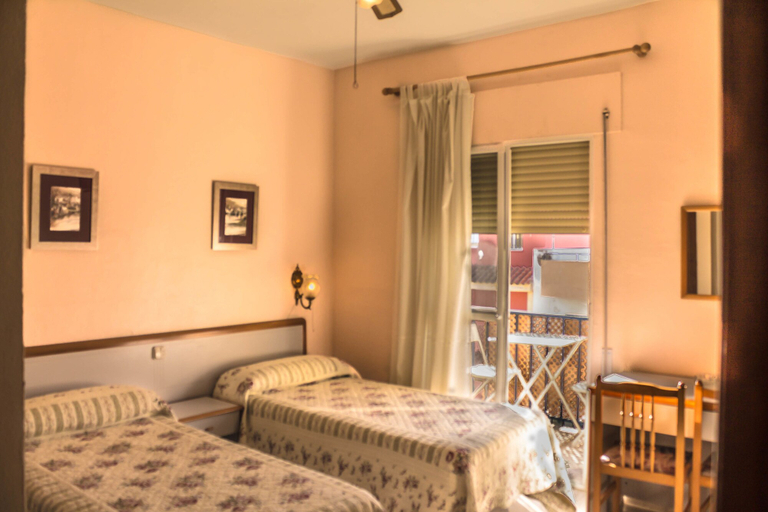 Bedroom 4, Hostal La Palma, Cádiz