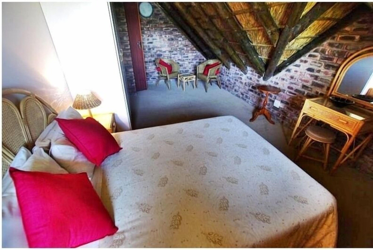 Bedroom 2, Kragga Kamma Game Park, Nelson Mandela Bay