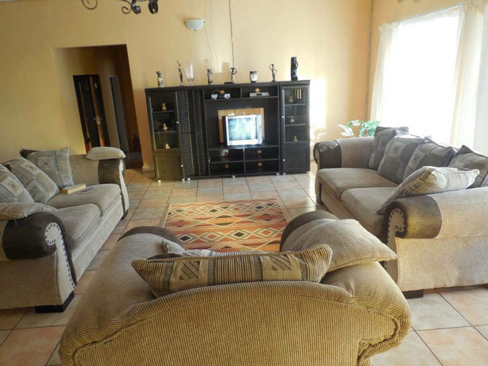 Others, Ozark Springs Lodge, Ndola