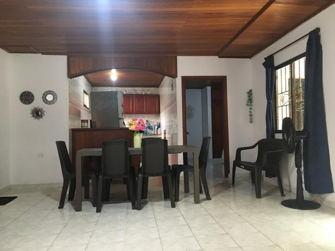 Others 4, samalinda 2, Santa Marta (Dist. Esp.)