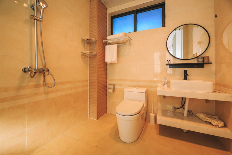 Bathroom 4, Dali Wumeng Sixiang Bieyuan, Dali Bai