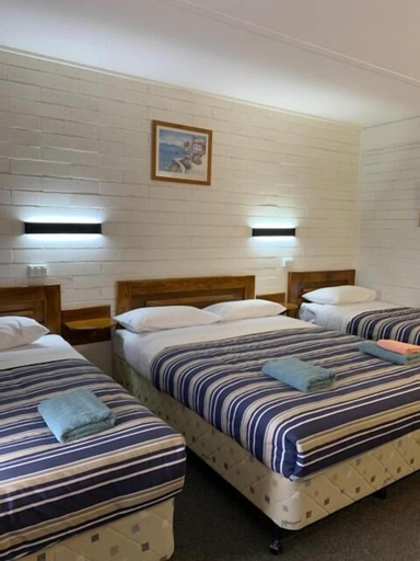 Bedroom 12