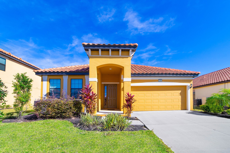 Exterior & Views 1, 2509rose, Polk