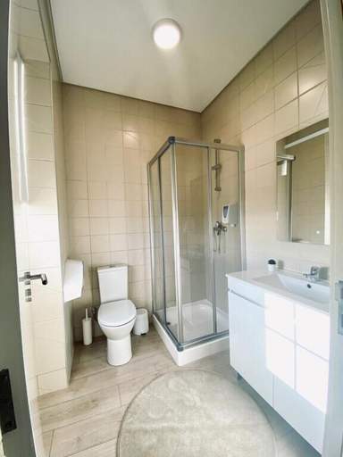 Bathroom 4, Family Hostel Costa Nova, Ílhavo
