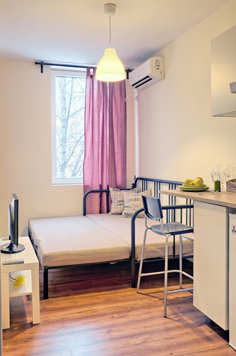 Bedroom 2, easeApartments on Panagyurishte str., Stolichna