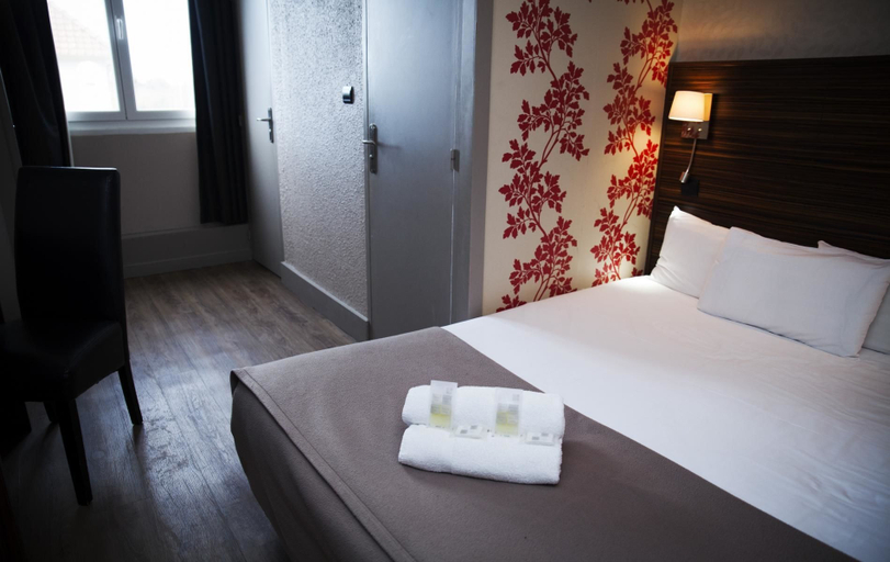 Bedroom 5, Hôtel les Sables d'Or, Pas-de-Calais