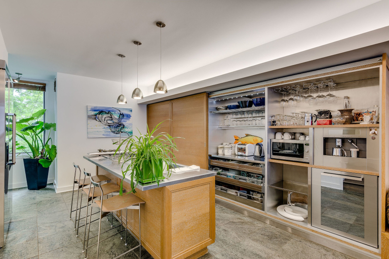 Food & Drinks, Chicago Townhome, Cook