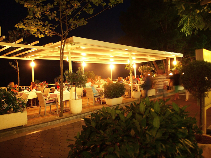 Food & Drinks 5, Hotel Maritimo, Makarska