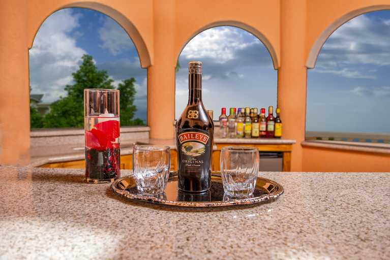 Food & Drinks 5, Villa Sweet Villa