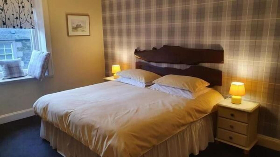 Bedroom 2, The Neidpath Inn, Scottish Borders