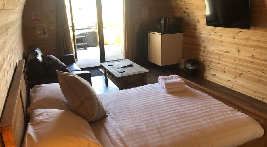 Bedroom 3, Cheshire Glamping Pods, Cheshire West and Chester