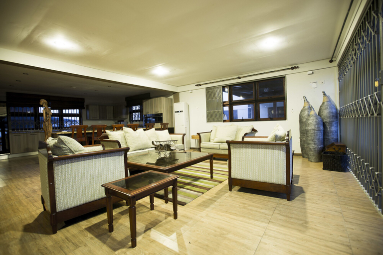 Food & Drinks, The Palms at Prampram, Dangbe East