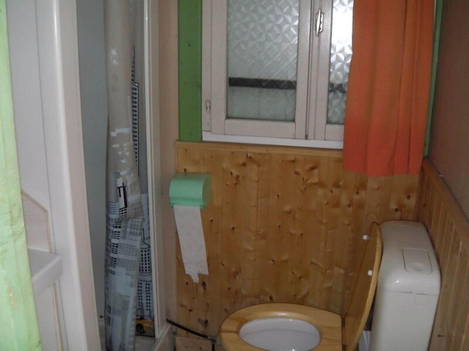 Bathroom, Camping Corbaz, Haute-Savoie