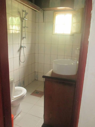 Bathroom, Dave's Home, Océan