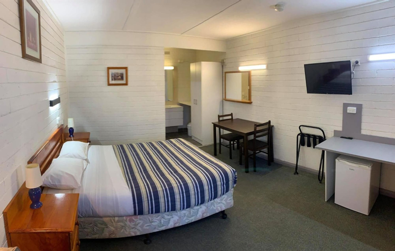 Bedroom 14