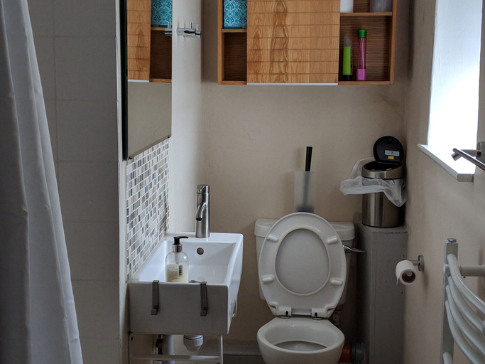 Bathroom 3, Weirholme Annex, Devon