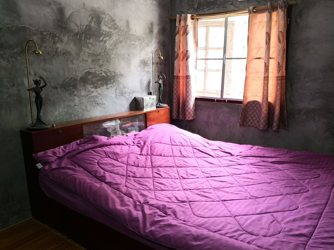 Bedroom 2, Baan Raiplaysoi Homestay, Photharam
