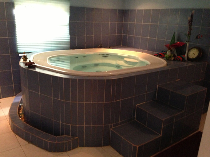 Bathroom 4, GrandBee Suites, Kosofe