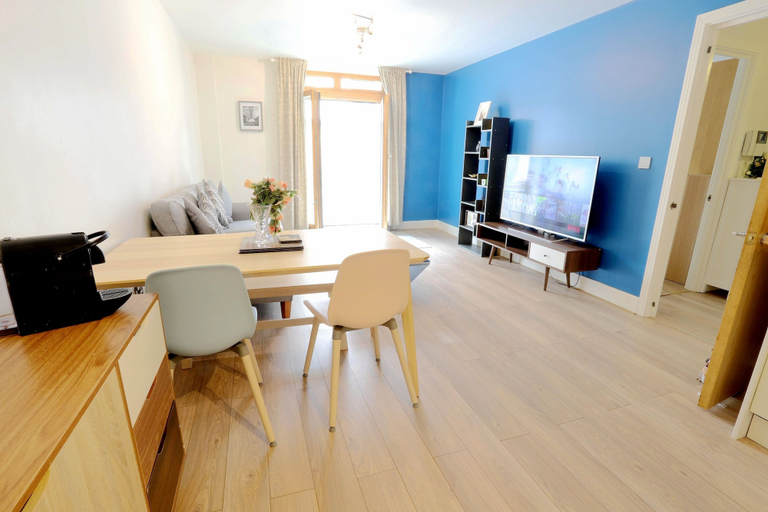 Others 4, Birmingham Postbox Premier Home Stay, Birmingham