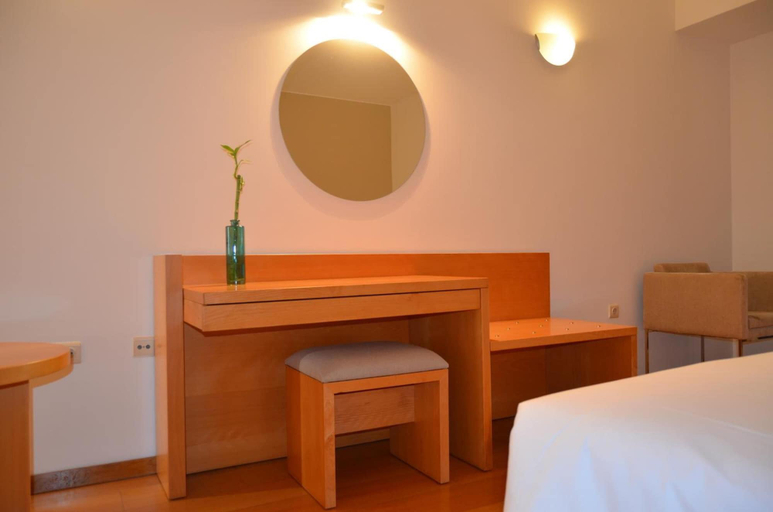 Bedroom 3, Madeira Bright Star Hotel, Funchal