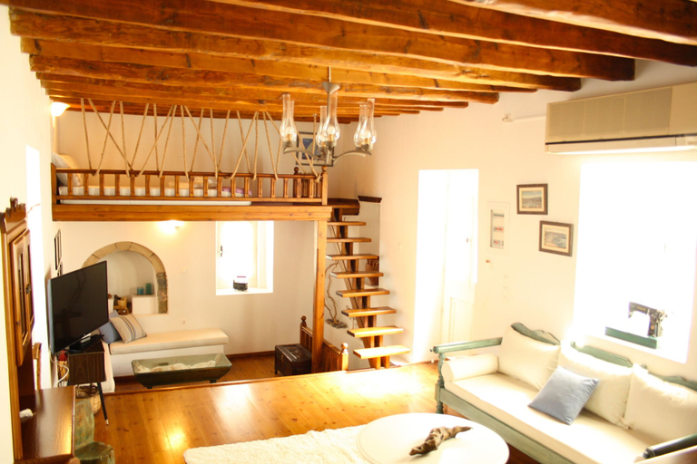 Bedroom 4, Mariakis Studios, South Aegean