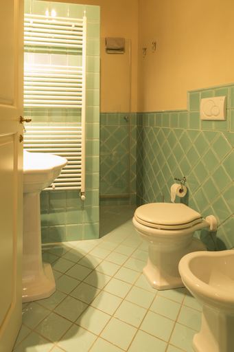 Bathroom 5, Firenze Apartments, Florence