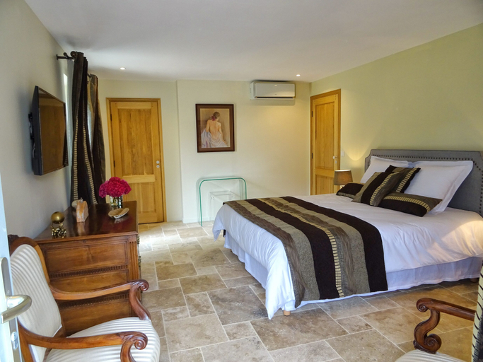 Bedroom 3, Domaine la Bastide, Gironde