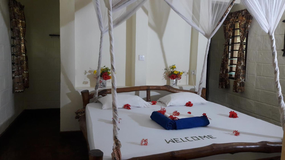 Bedroom 3, African Dream Cottages, Msambweni
