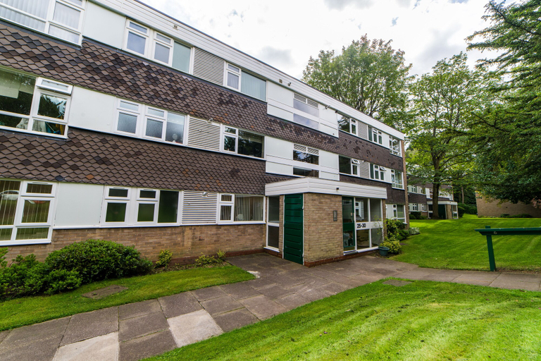 Exterior & Views, The Whetstone exclusive oasis, Birmingham
