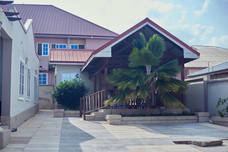 Exterior & Views 2, 9 ROSES HOTEL, Ejisu-Juabeng