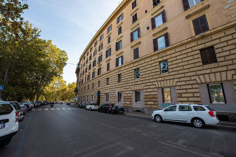 Exterior & Views 2, Lungotevere Ripa, Roma