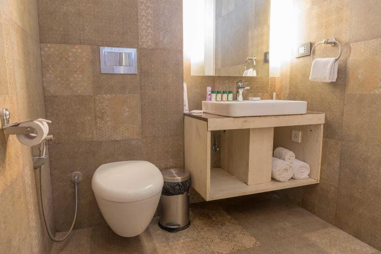 Bathroom 4, Hotel Citrus Prime Candolm, Goa, North Goa