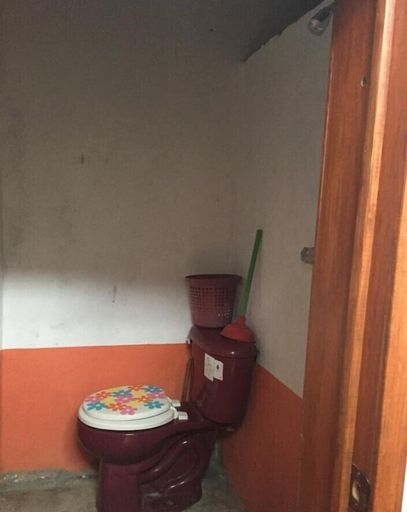 Bathroom, Mitla Backpacker, Dist. Tlacolula