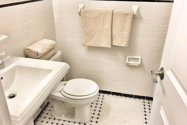 Bathroom, Amazing Studio in the Heart of Manhattan, New York