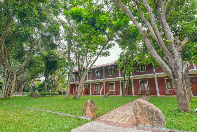 Exterior & Views 2, Hotel Mahanuge, Thamankaduwa
