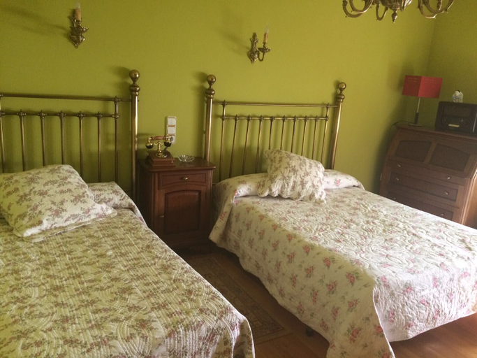 Bedroom 3, Hostal Mónica, Burgos